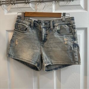 Eunina women's Light Wash Distressed Delilah mid rise Jean Shorts size small 4-6